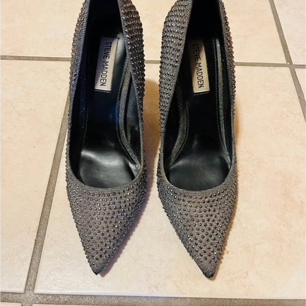 Steve Madden Glittering Black Heels